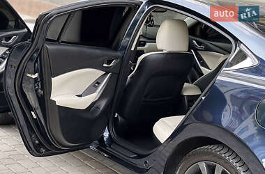 Седан Mazda 6 2016 в 