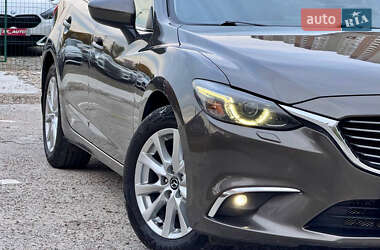 Седан Mazda 6 2016 в 