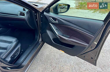 Седан Mazda 6 2016 в 