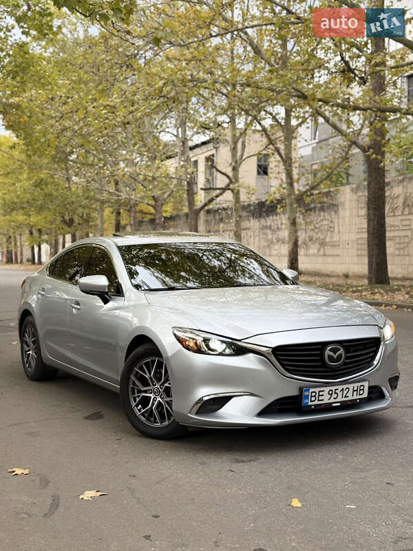 Седан Mazda 6 2017 в  фото Седан Mazda 6 2017 в