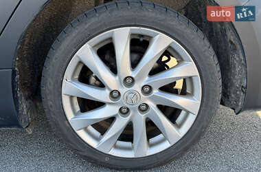 Ліфтбек Mazda 6 2010 в  фото 26 Ліфтбек Mazda 6 2010 в