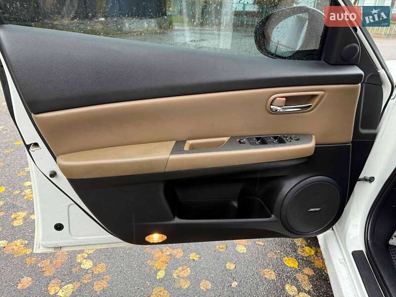 Седан Mazda 6 2011 в Киеве