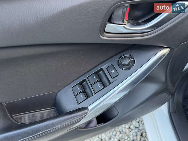 Седан Mazda 6 2014 в Ивано-Франковске