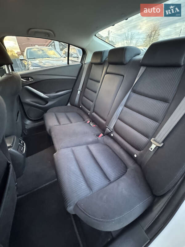 Седан Mazda 6 2014 в Ивано-Франковске