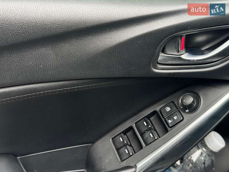 Седан Mazda 6 2014 в Харькове