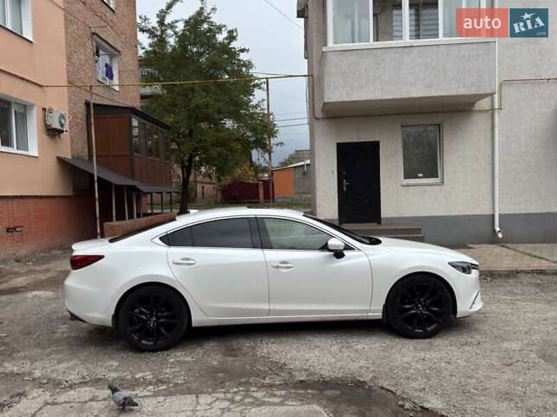 Седан Mazda 6 2015 в Умани