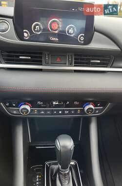 Седан Mazda 6 2021 в Киеве