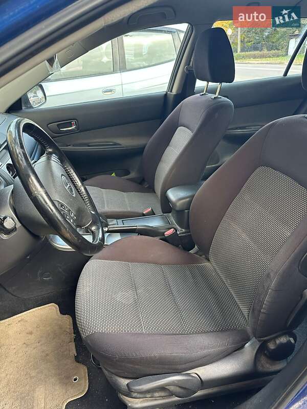 Універсал Mazda 6 2004 в Києві