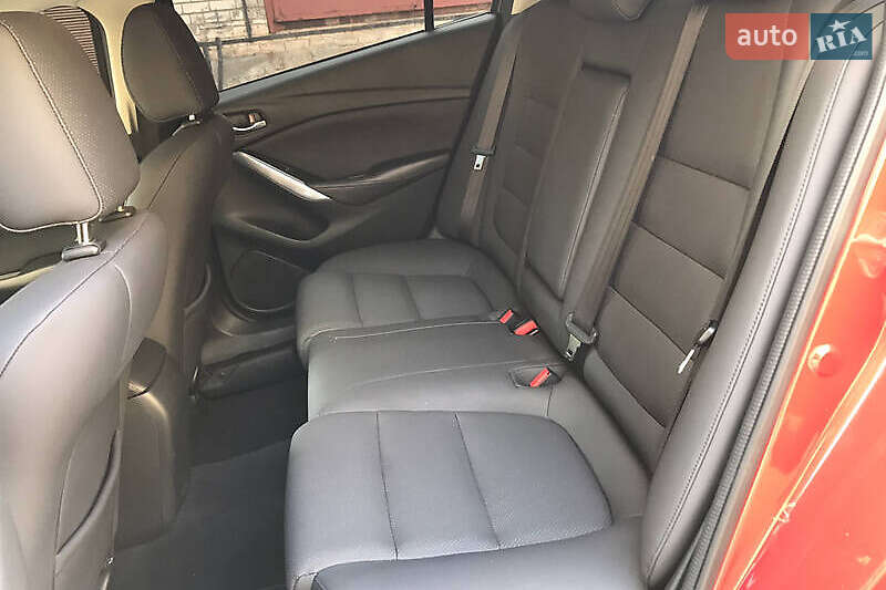 Седан Mazda 6 2017 в Львові