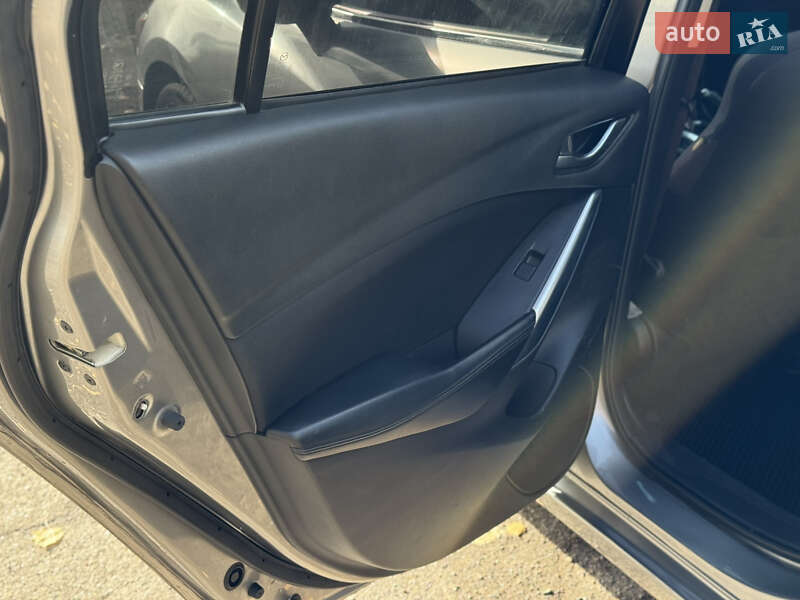 Седан Mazda 6 2013 в Тростянці