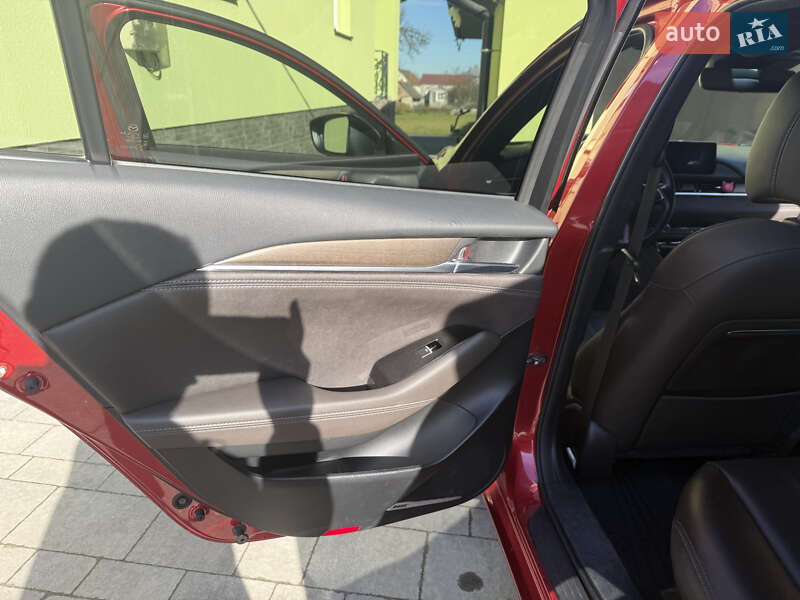 Седан Mazda 6 2019 в Городке