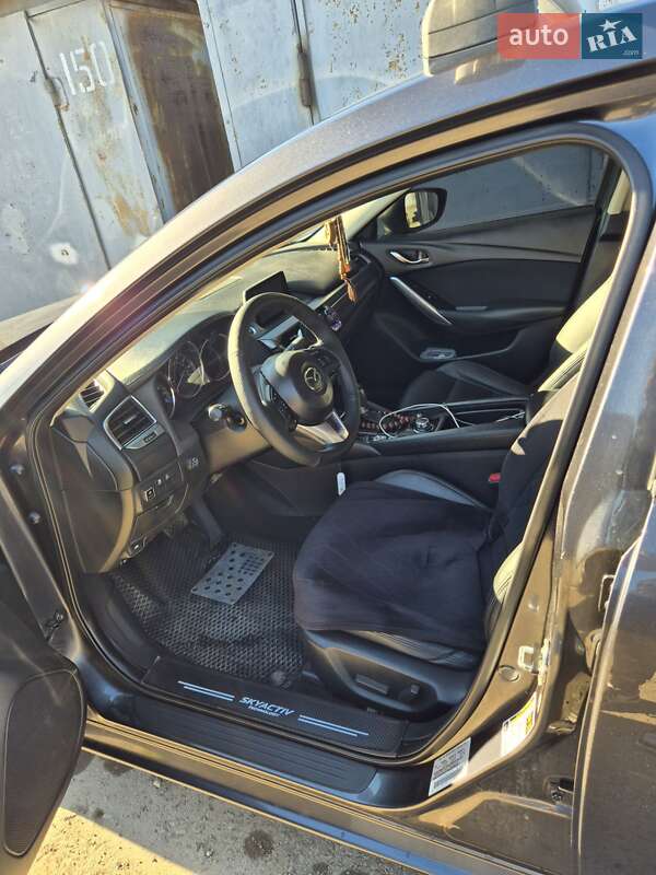 Седан Mazda 6 2015 в Коломые