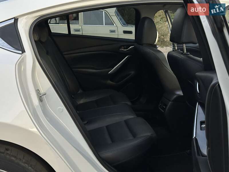 Седан Mazda 6 2015 в Стрые фото 39 Седан Mazda 6 2015 в Стрые