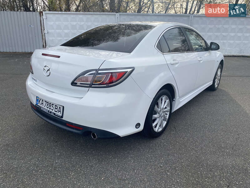 Седан Mazda 6 2011 в Киеве