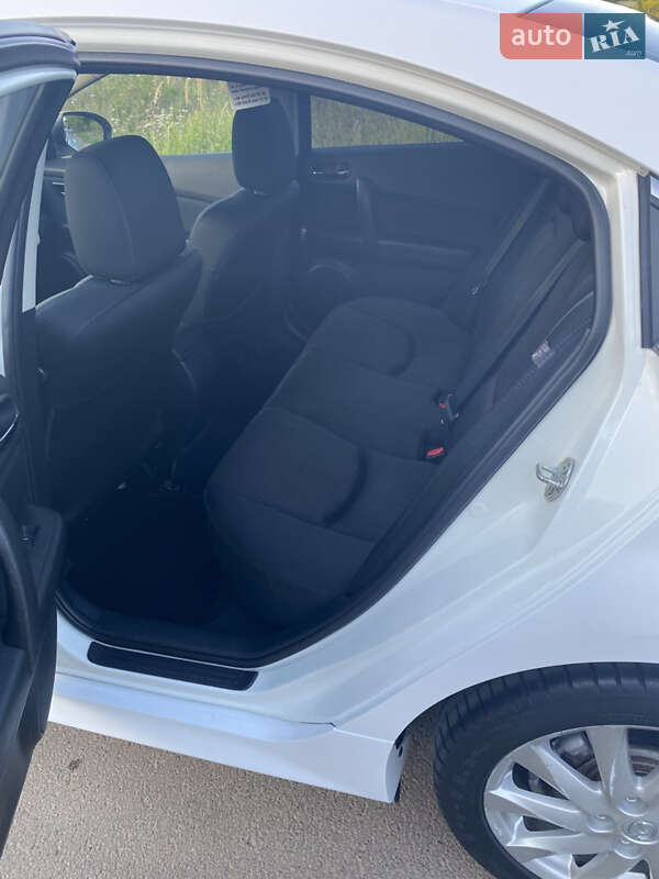 Седан Mazda 6 2011 в Киеве