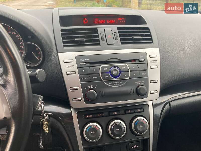 Универсал Mazda 6 2008 в Краснограде