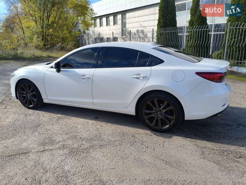 Седан Mazda 6 2015 в Запорожье