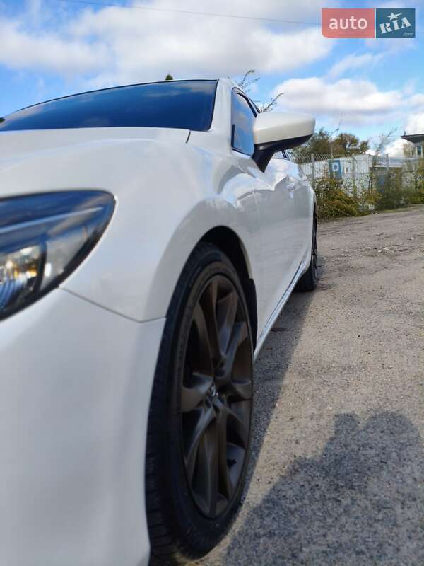 Седан Mazda 6 2015 в Запорожье