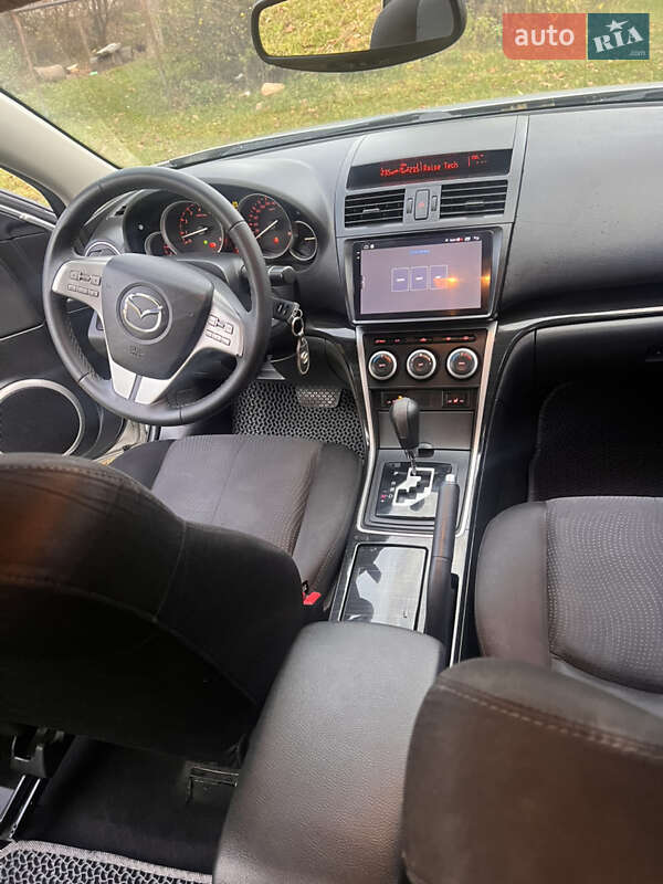 Седан Mazda 6 2009 в Сторожинці