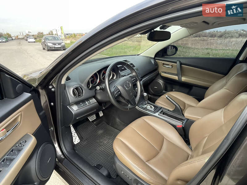 Седан Mazda 6 2010 в Днепре