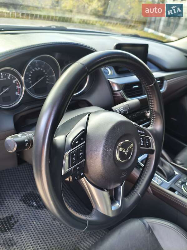 Седан Mazda 6 2015 в Запорожье