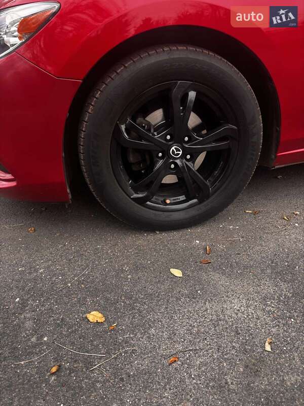 Седан Mazda 6 2016 в Кривом Роге