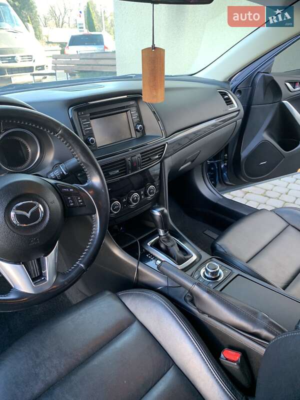 Седан Mazda 6 2014 в Самборе