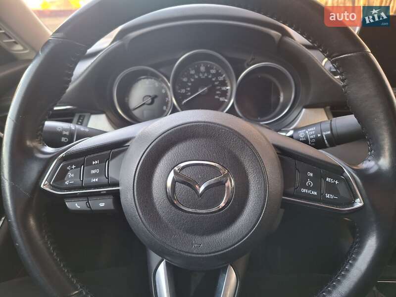 Седан Mazda 6 2018 в Киеве