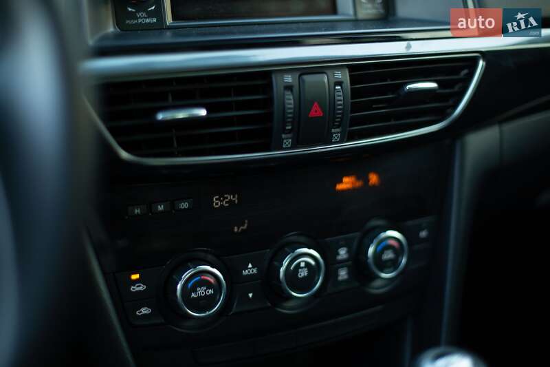 Седан Mazda 6 2014 в Вінниці