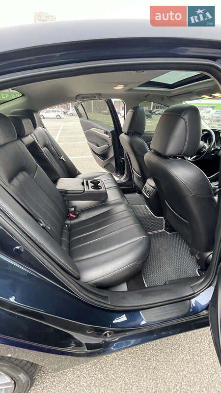 Седан Mazda 6 2018 в Киеве