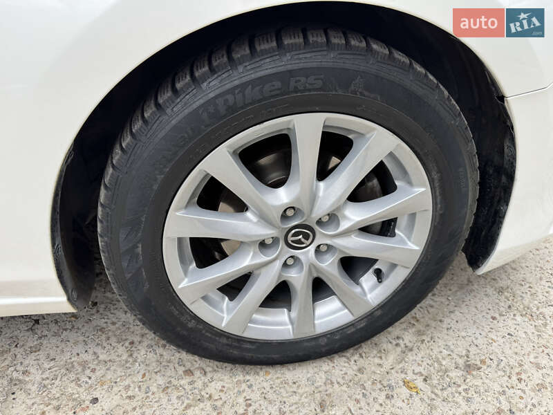 Седан Mazda 6 2014 в Запорожье