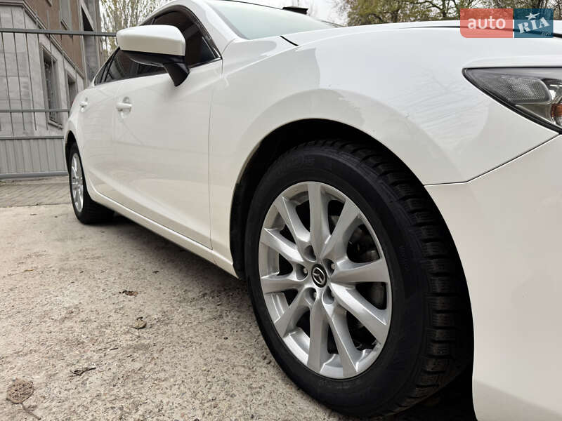 Седан Mazda 6 2014 в Запорожье