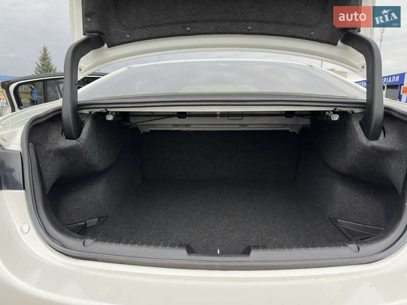 Седан Mazda 6 2017 в Прилуках