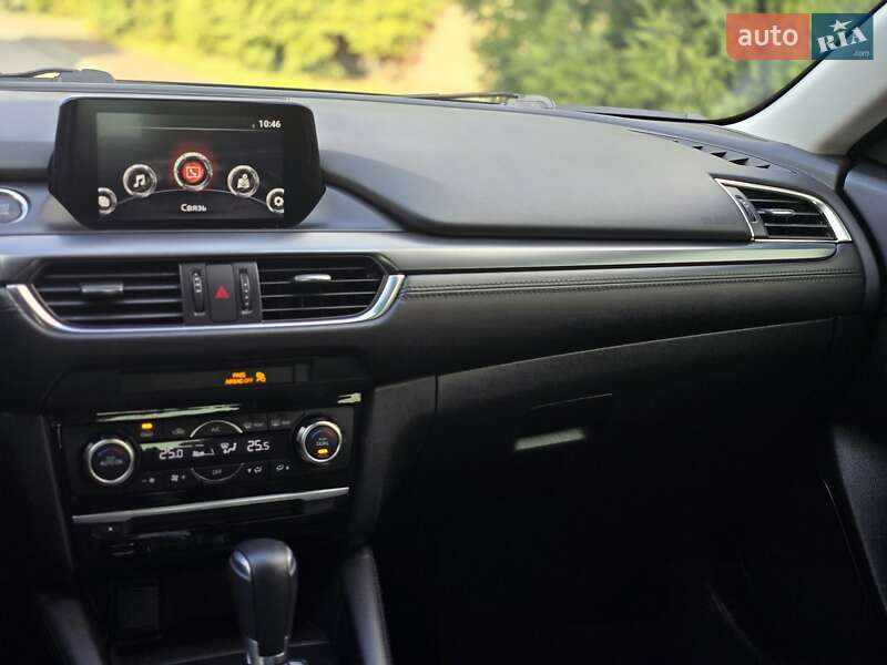 Седан Mazda 6 2017 в Черновцах