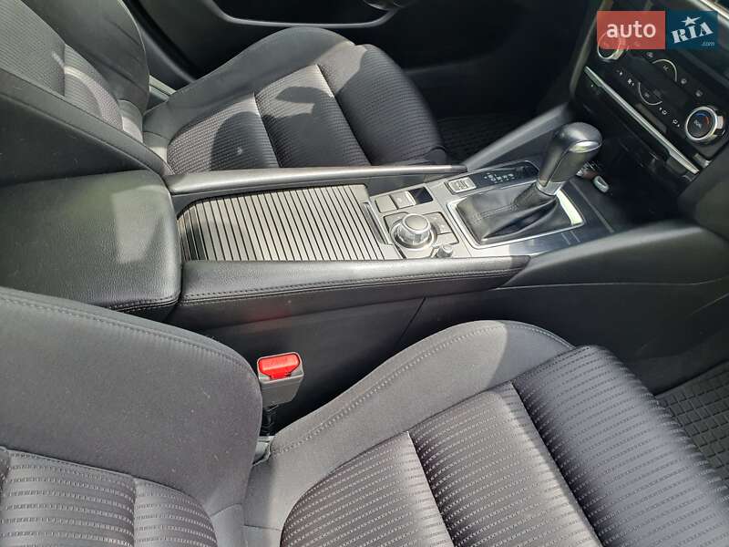 Седан Mazda 6 2016 в Киеве