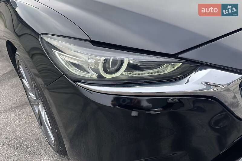 Седан Mazda 6 2018 в Львові