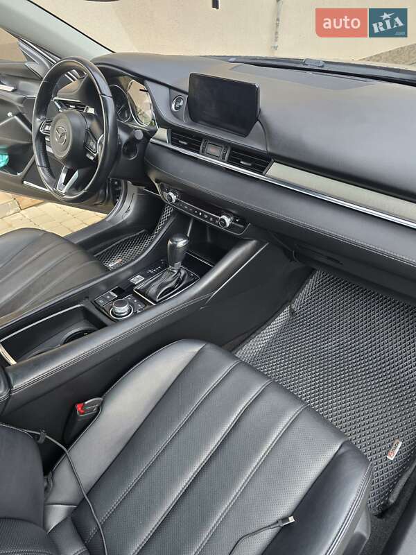 Седан Mazda 6 2018 в Киеве