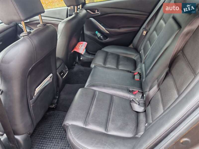 Седан Mazda 6 2017 в Вараше