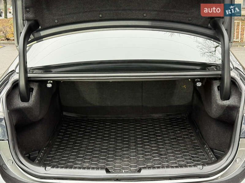 Седан Mazda 6 2016 в Дніпрі