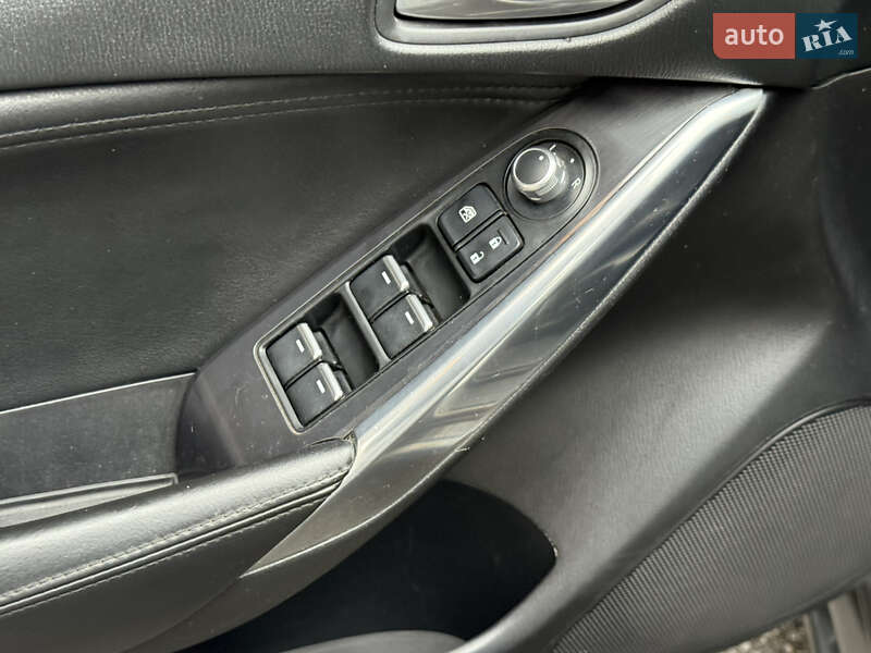 Седан Mazda 6 2016 в Дніпрі