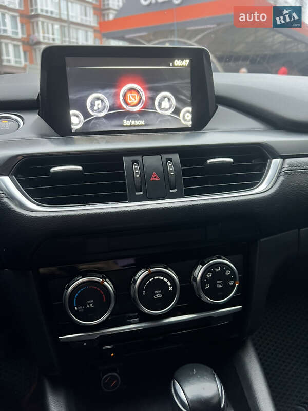 Седан Mazda 6 2016 в Львові