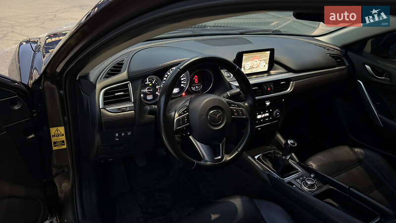 Седан Mazda 6 2014 в Хмельницком