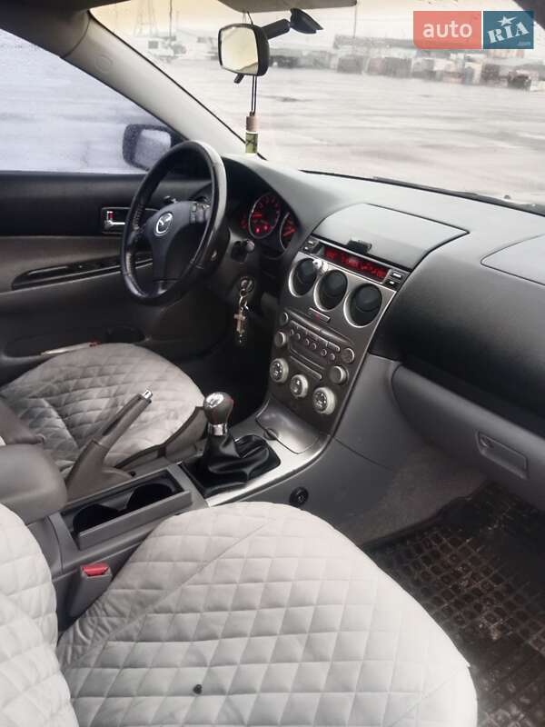 Седан Mazda 6 2003 в Ужгороде