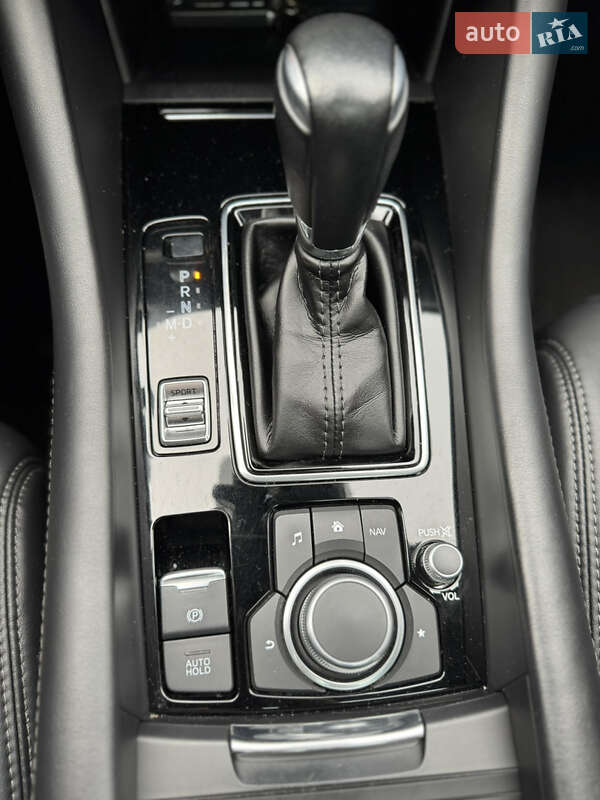 Седан Mazda 6 2018 в Львові