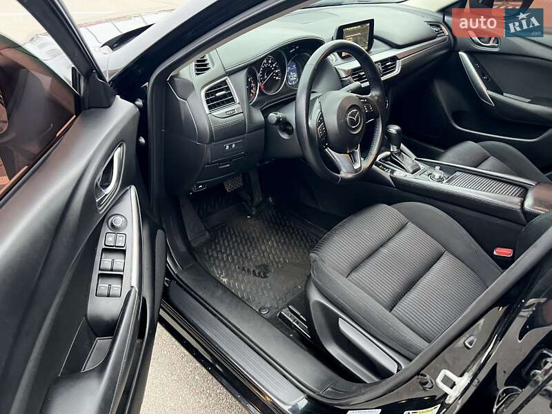Седан Mazda 6 2015 в Киеве