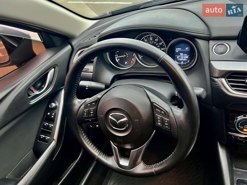 Седан Mazda 6 2015 в Киеве