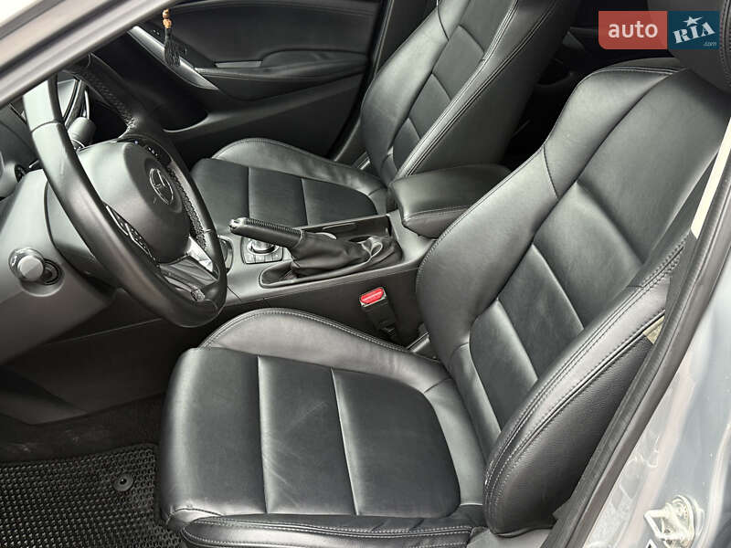 Седан Mazda 6 2013 в Каменском