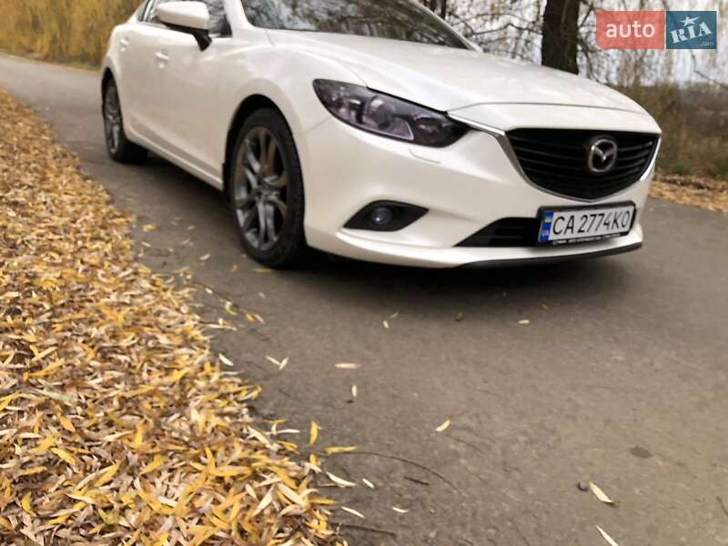 Седан Mazda 6 2012 в Золотоноше