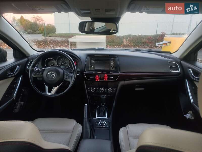 Седан Mazda 6 2014 в Львове
