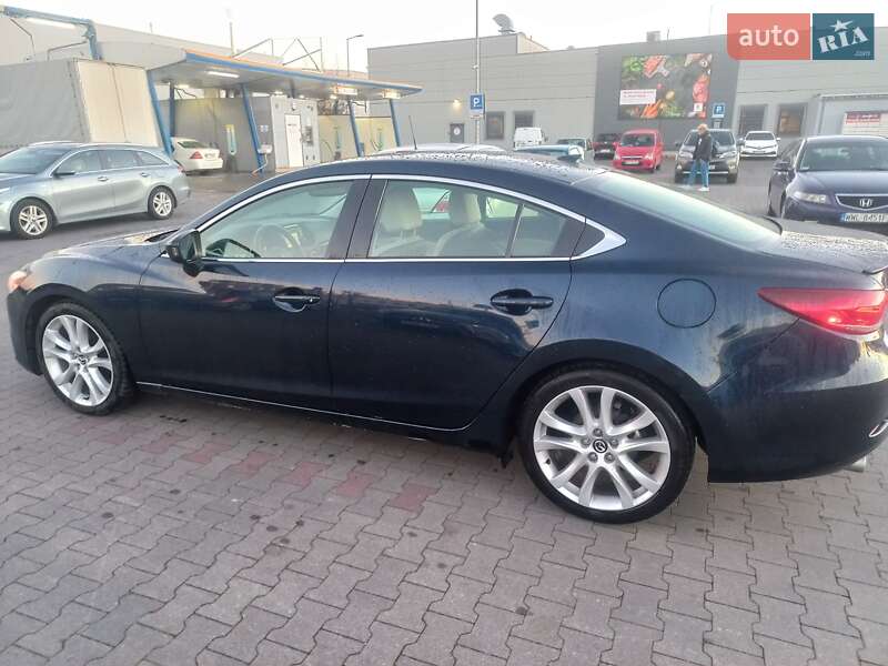 Седан Mazda 6 2014 в Львове